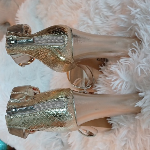 NEW Karl Lagerfeld Paris Gold Snakeprint Anisha Platform Gold Sandal Size 9.5 - Picture 10 of 14